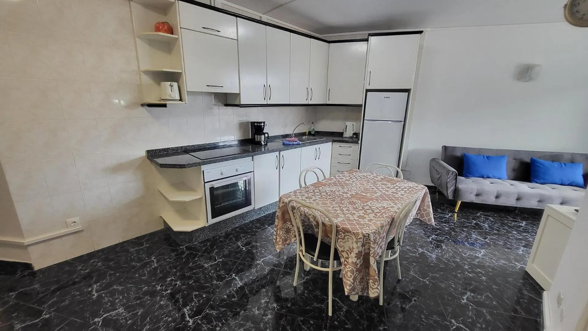 Guayero 2 Apartment Los Cristianos  0*, Los Cristianos (Tenerife) Spain
